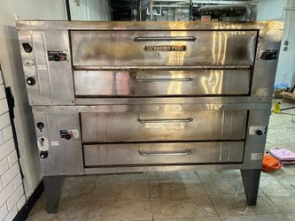 Pizza store closing! Ovens, dough mixer, fryer, ovens and more!
