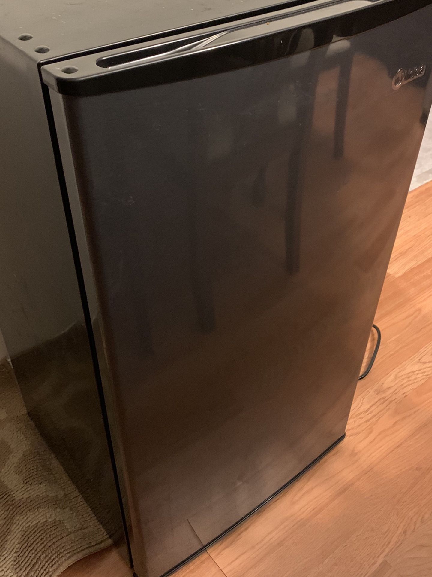 Mini - Refrigerator