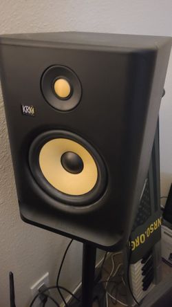 KRK ROKIT 7 G4