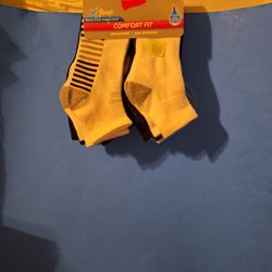 Ladies Hanes Comfort Fit Ext Size Ankle Socks 10 pack-$13.00