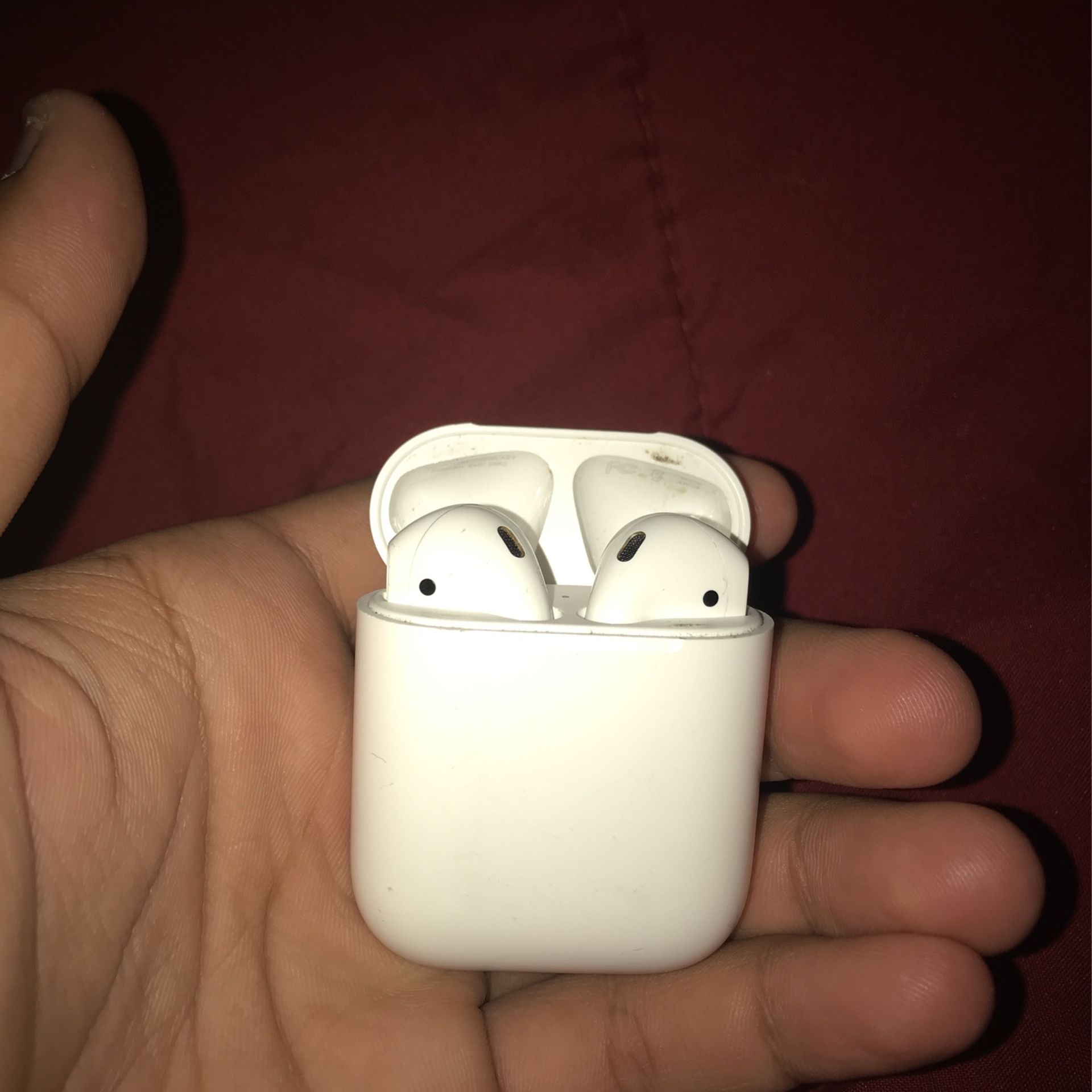 AirPods