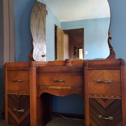 Art Deco Waterfall Vanity 