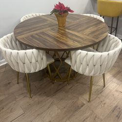 Circular Dining Table And Chairs 