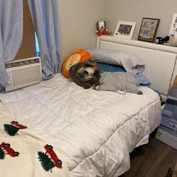 Twin bed Frames & Mattresses 