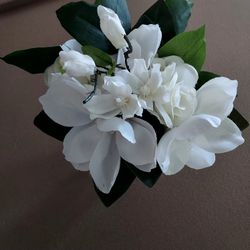  New Bouquet White White Magnolia
