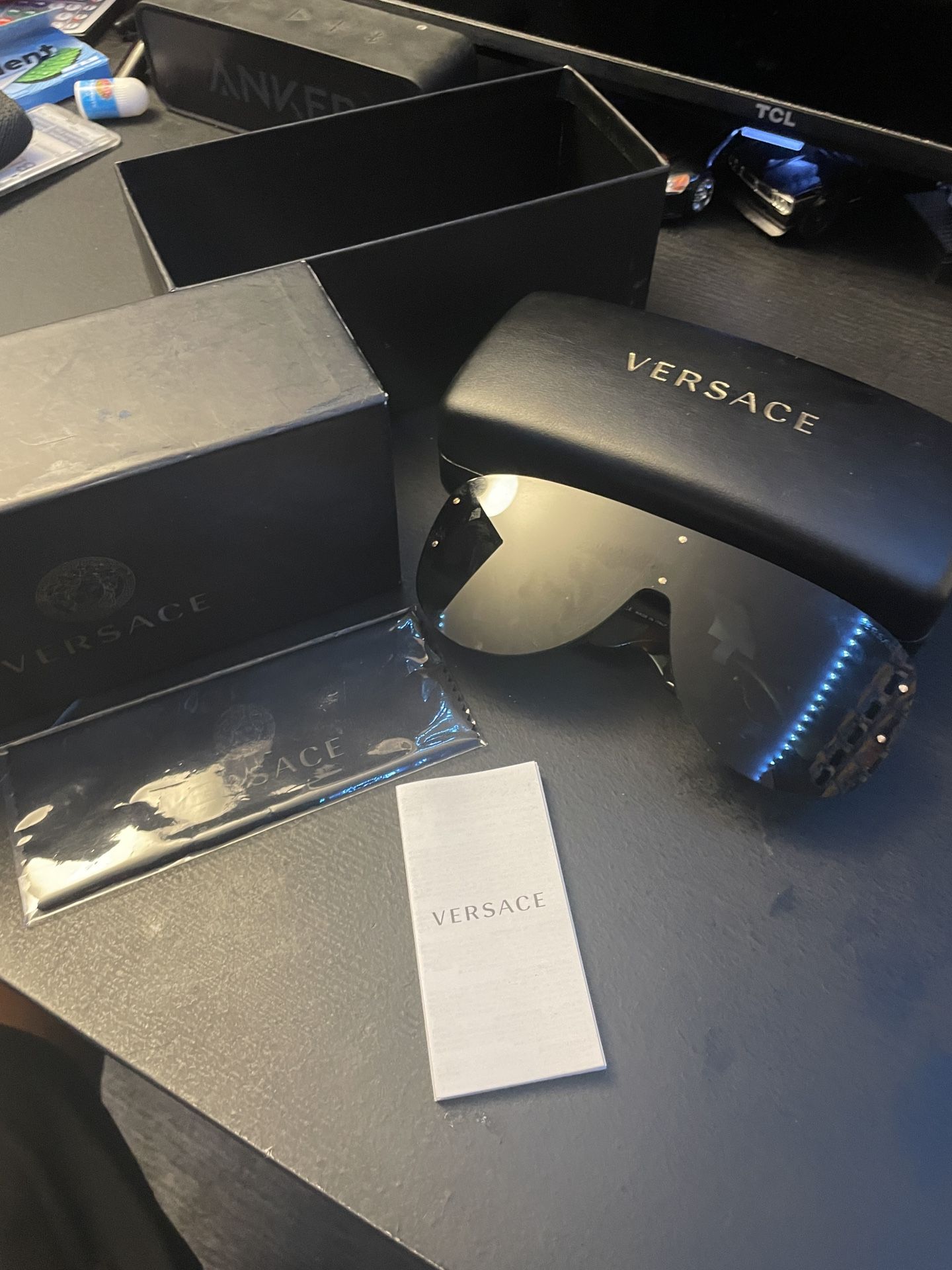 Unisex Versace sunglasses mod.4391 shoot me offers