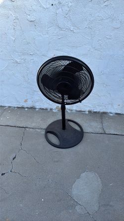 Rotating fan