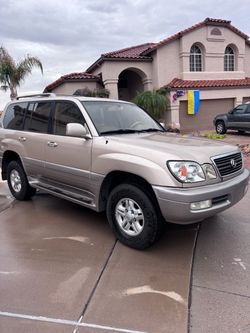 2000 Lexus LX 470