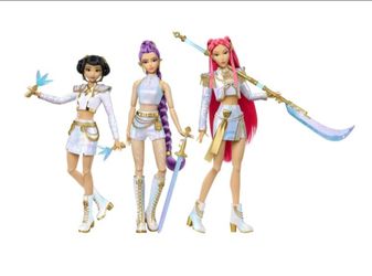 Kpop Demon Hunters Mattel Creations HUNTR/X Rumi, Mira, Zoey “What It Sounds Like” 3-Pack
