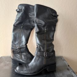 Crown by born Black Selyse knee boots, Size US 8