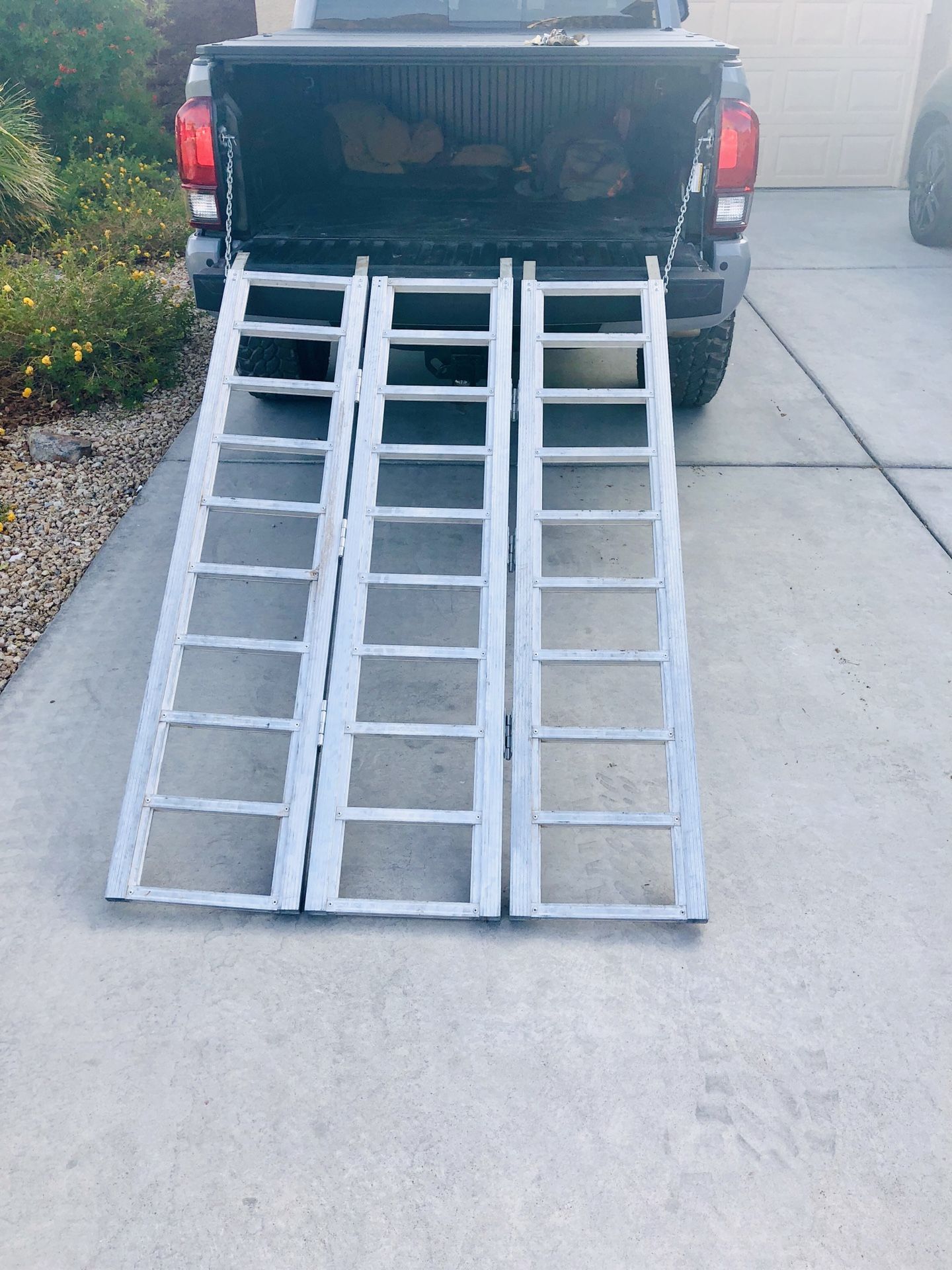 ATV Loading Ramps. 4 wheeler ramps tri-fold