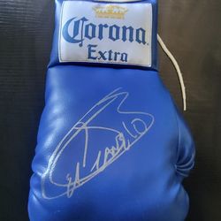 CANELO ALVAREZ AUTOGRAPHED GLOVE!