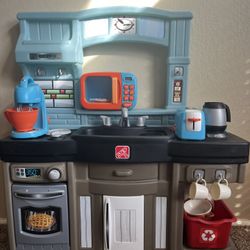 Kids Play Kitchen