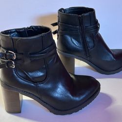 Diba Shelby Women’s Size 6.5M Black Ankle Booties Zipper Closure Block Heel