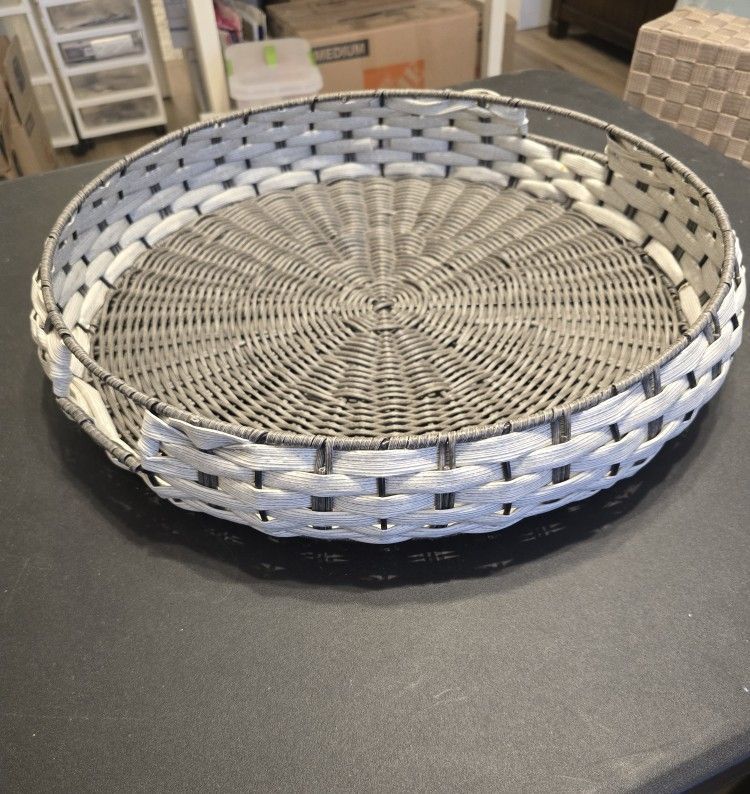 Large Gray Plastic Wicker Woven Tray