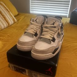 Jordan 4 Retro Military black