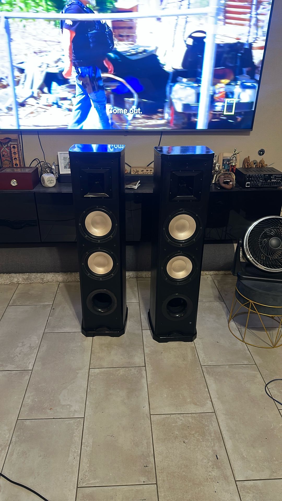 Tower speakers