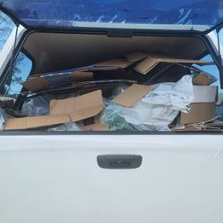 NO BOXES Free Moving Boxes