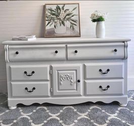 Vintage Dresser Set