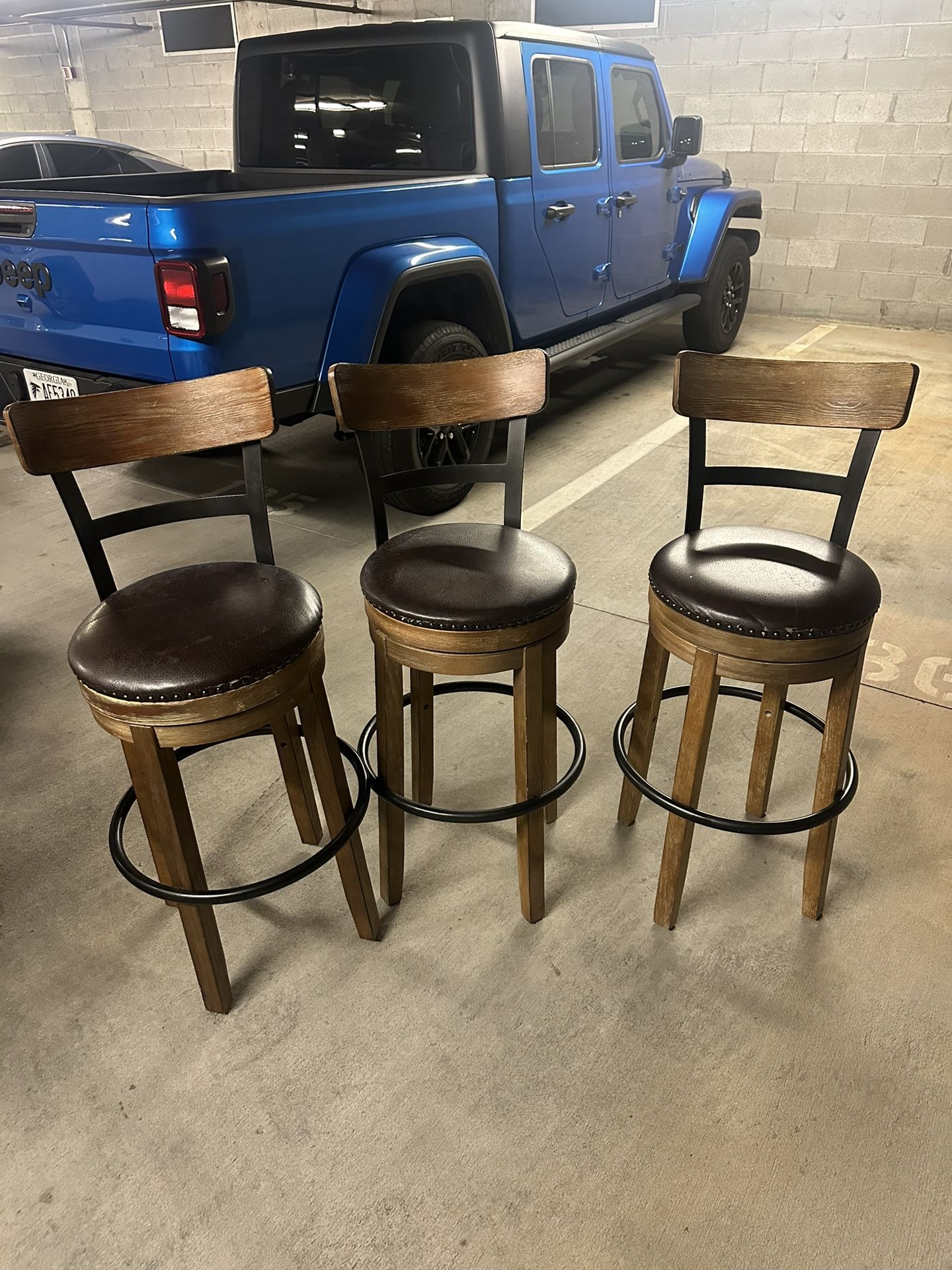 Assorted Furniture