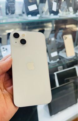 Unlocked iPhone 13  | Desbloqueado