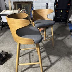 Solid wood unique Bar Stools, Great Condition