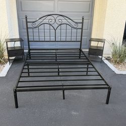 Full Size Platform Bed Frame W/Nightstands W/Powersuppply