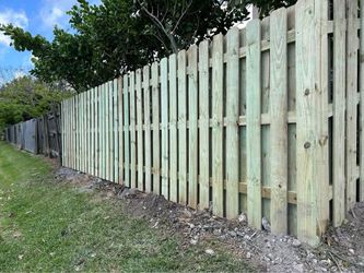 Fence Abrimos De Lunes a Domingo