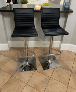 Set of 2 Adjustable Swivel Bar Stools | Black & Chrome