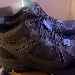 Men’s Skechers Size 10.5