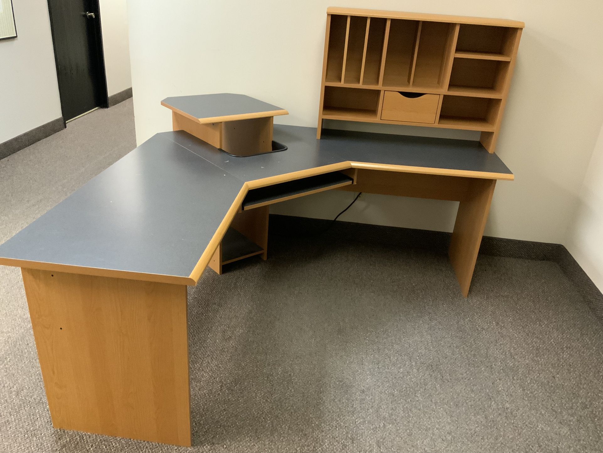 L Shaped Desk Workcenter Corner Computer Desk O’Sullivan Furniture with Hutch