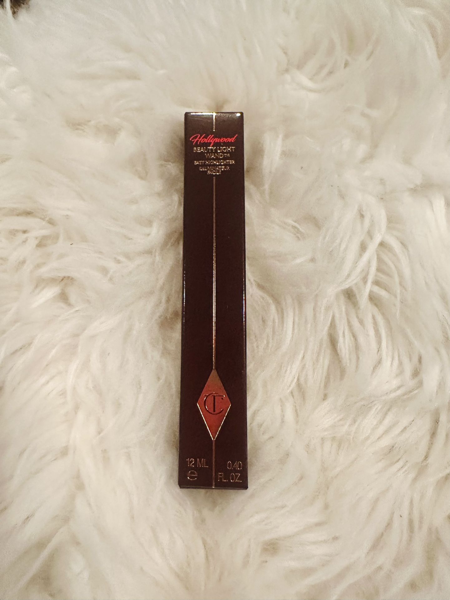 Charlotte Tilbury, Spotlight Hollywood beauty light wand