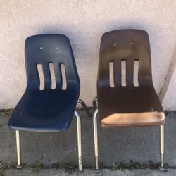 Adults Size Plástic Chairs