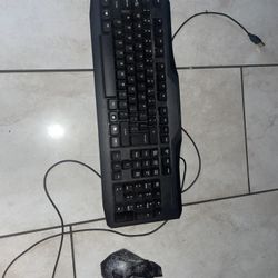 Wired Keyboard + Vegcoo RGB Gaming Mouse Bundle - Great Condition