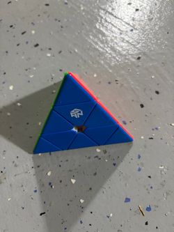 GAN Pyraminx Speed Cube Stickerless