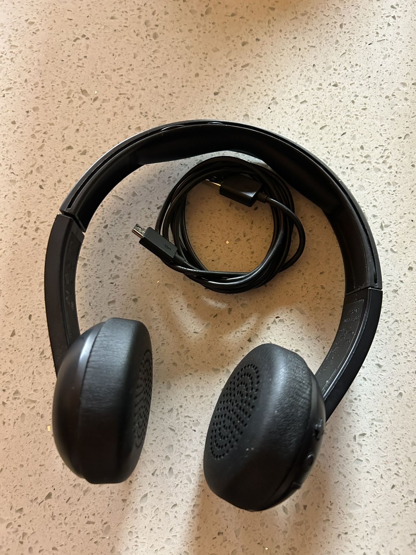 Skull Candy Headphones Wireless /Bluetooth 