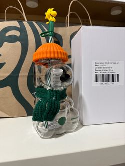 Starbucks x Peanuts Snoopy Glass Cold Cup
