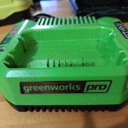 Green Works Charger 