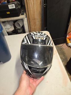 Motorcycle helmet