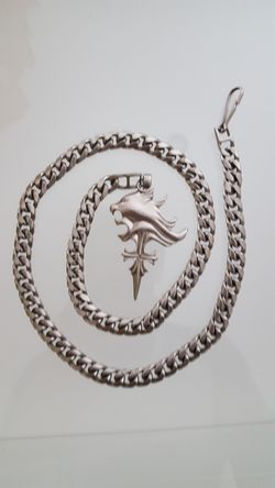 Final Fantasy lionheart necklace