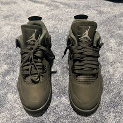 Jordan 4 Retro 