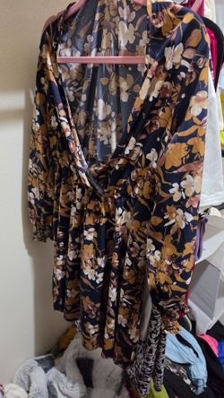 Maternity clothes