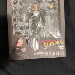 Mafex 150 Superman ( Return Of Superman)