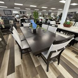 7 Pc Dining Table 