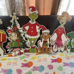Grinch Christmas Yarn Lawn 