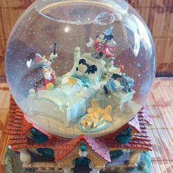 Disney Musical  Globe  When You Wish Upon A Star 