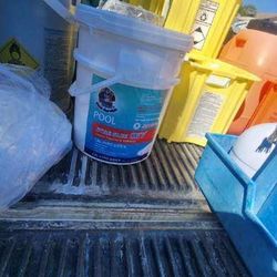 Chlorine Tablets / Pool Supplies