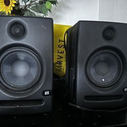 2 Sets Of Monitors And A Monitor Switcher