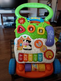 VTech Sit To Stand Learning Walker 