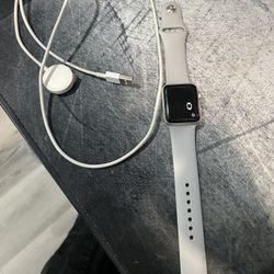 Apple Watch Series 3 with Charger 